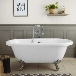 Windsor Acrylic Double Ended Clawfoot Tub - Continuous Roll Rim - No Faucet Drillings - Ball & Claw Feet