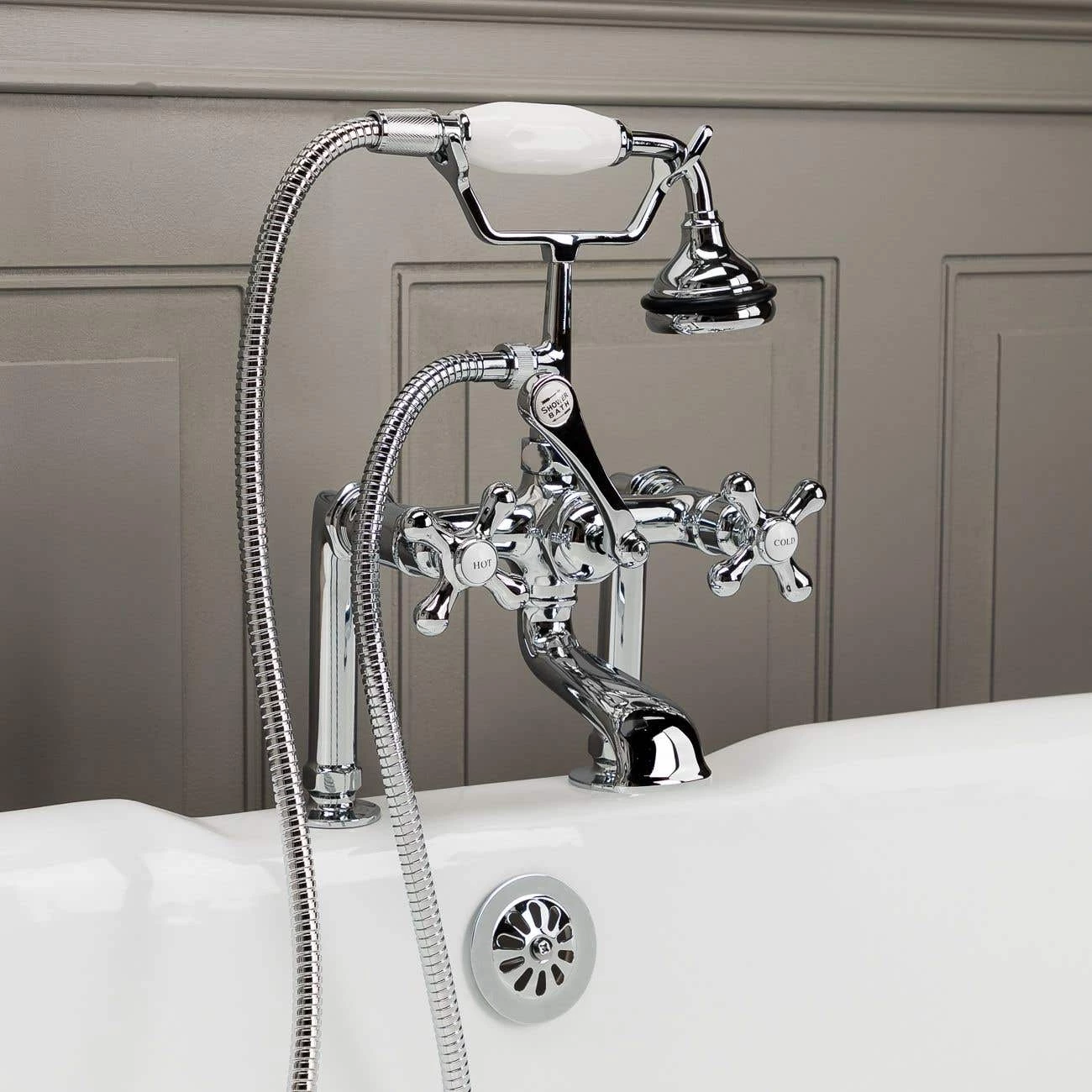 Laurent Cast Iron Double Ended Pedestal Tub - Rim Faucet Drillings 5 Laurent Cast Iron Double Ended Pedestal Tub - Rim Faucet Drillings - Image 3