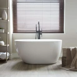 Mandy Acrylic Contemporary Freestanding Tub - No Faucet Drillings